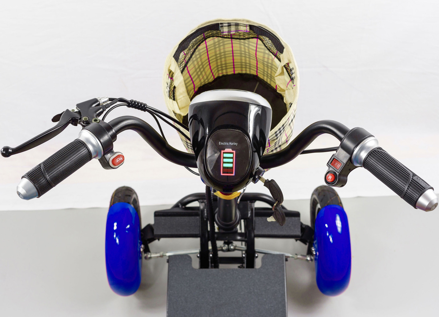 Entspannt durch den Alltag mit dem Econelo 4-Rad-Roller