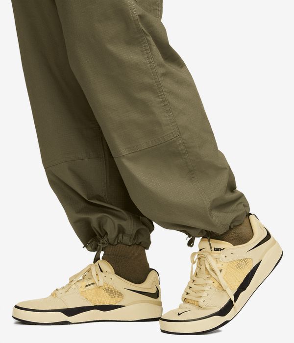 Nike SB Oly Bib Hose (medium olive)