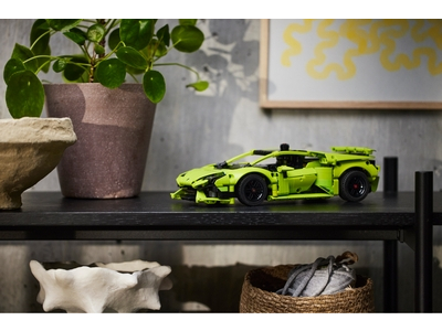 LEGO Lamborghini Huracán Tecnica (42161)