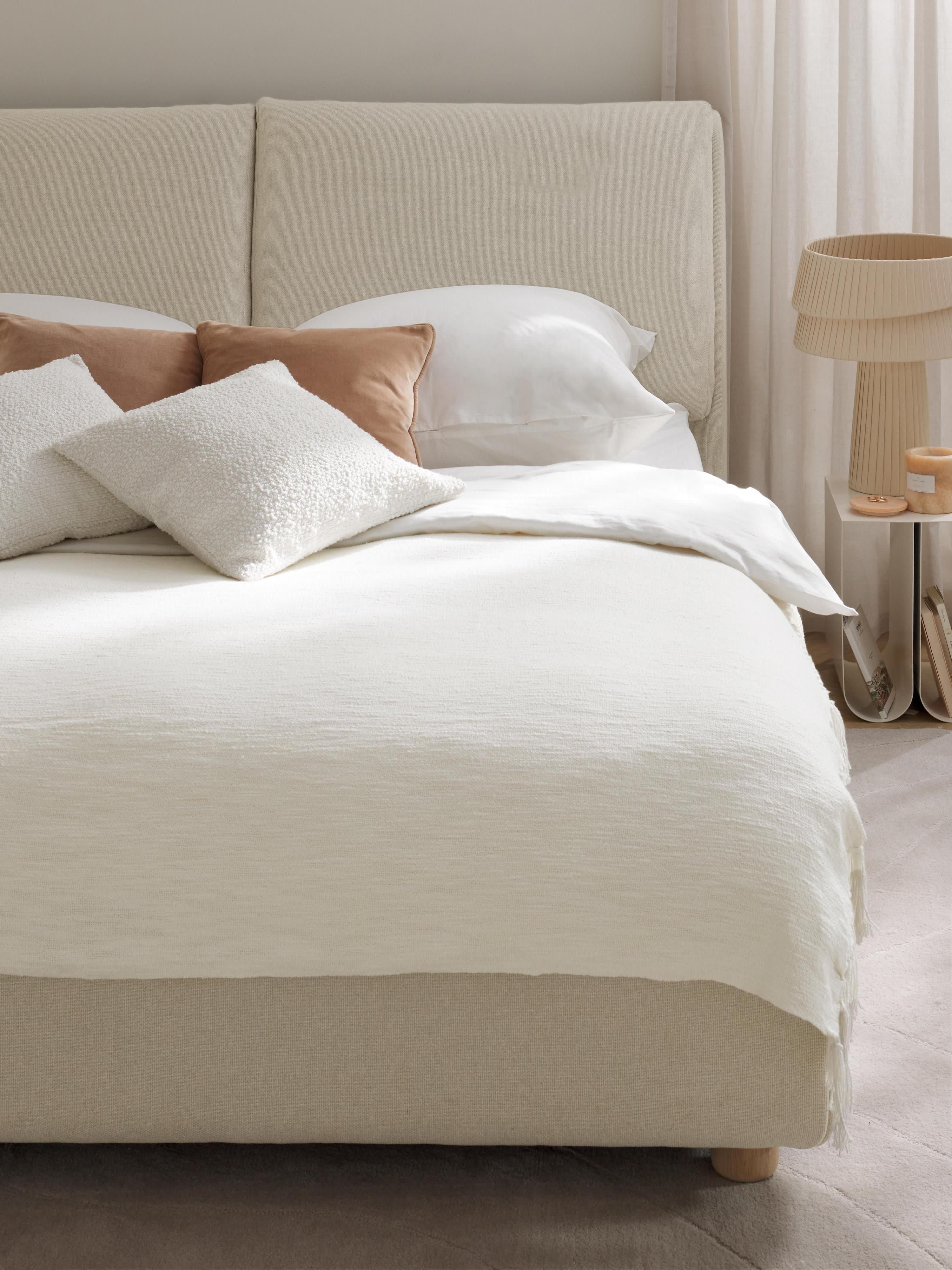 Gestoffeerd bed Laura