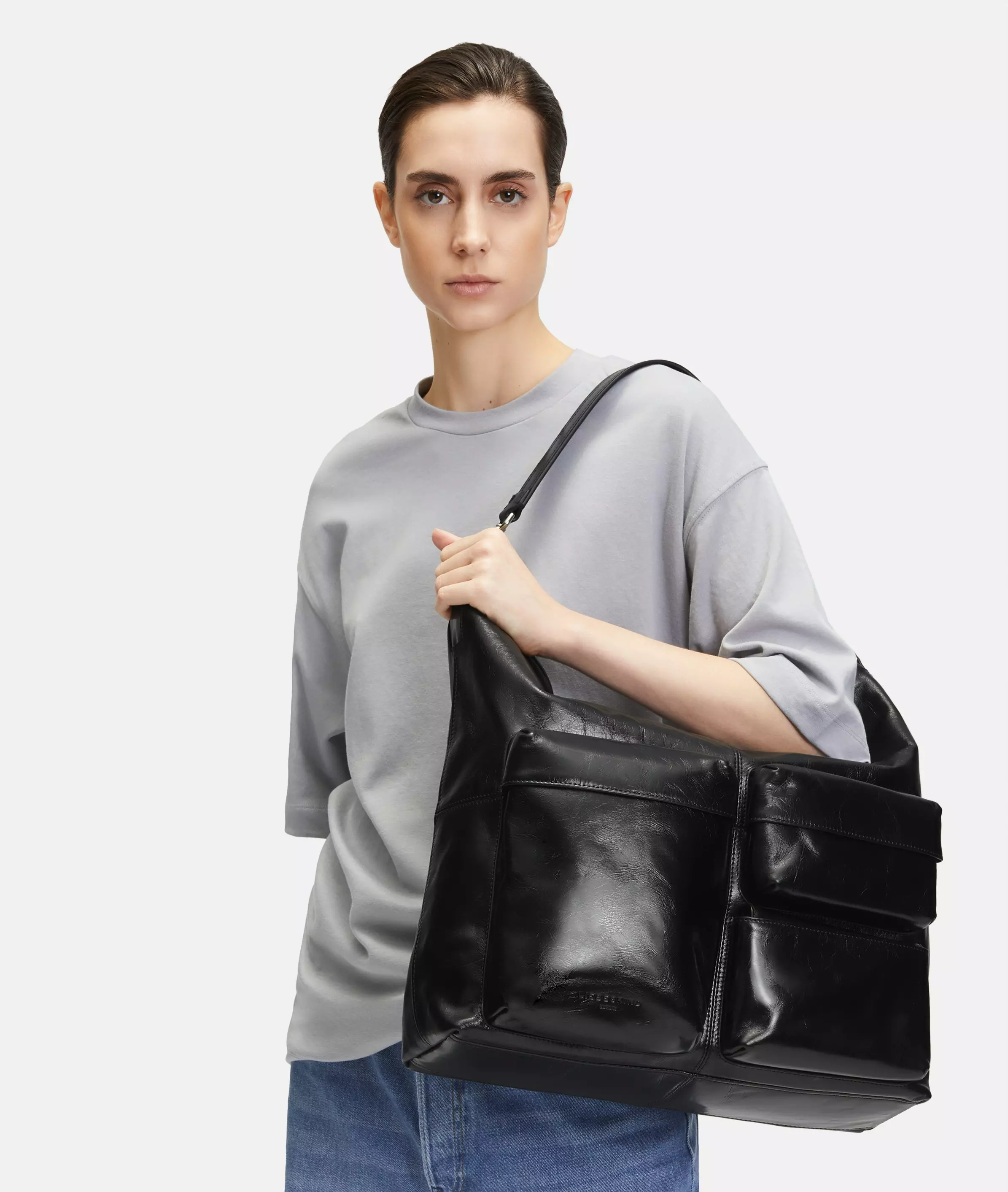 Hobo L Large patent leather handbag