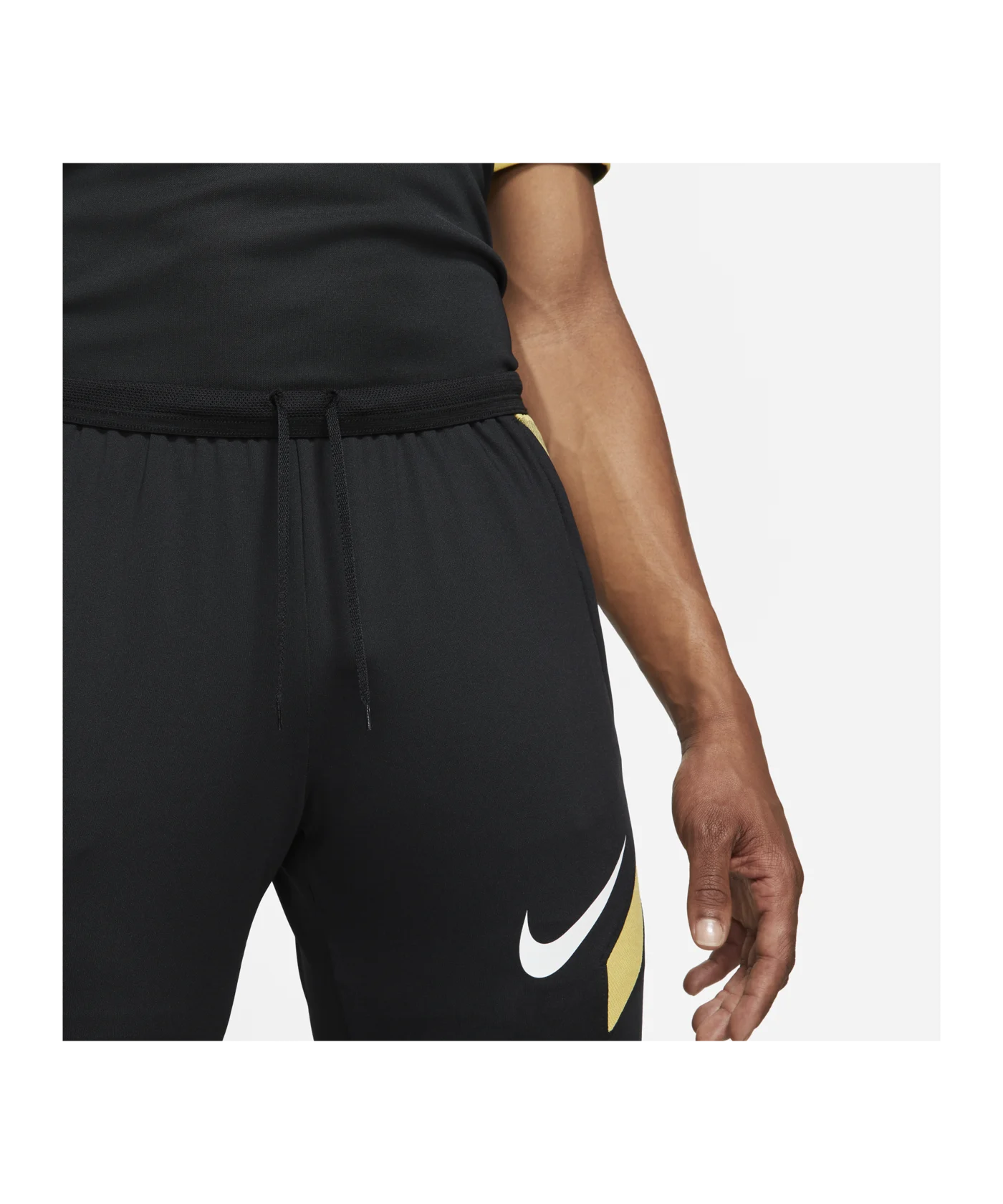 Nike Strike 21 Trainingshose Schwarz Gold F014