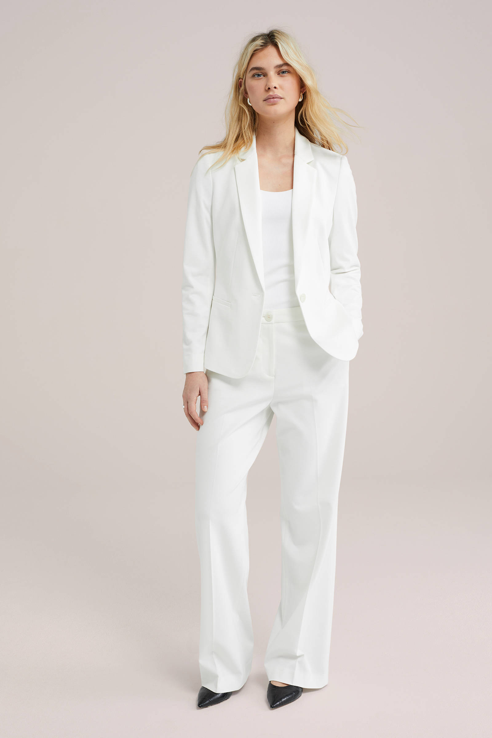 WE Fashion jersey getailleerde blazer Liz wit