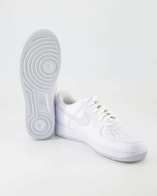 Nike DV3808-104 Sneaker in Weiß