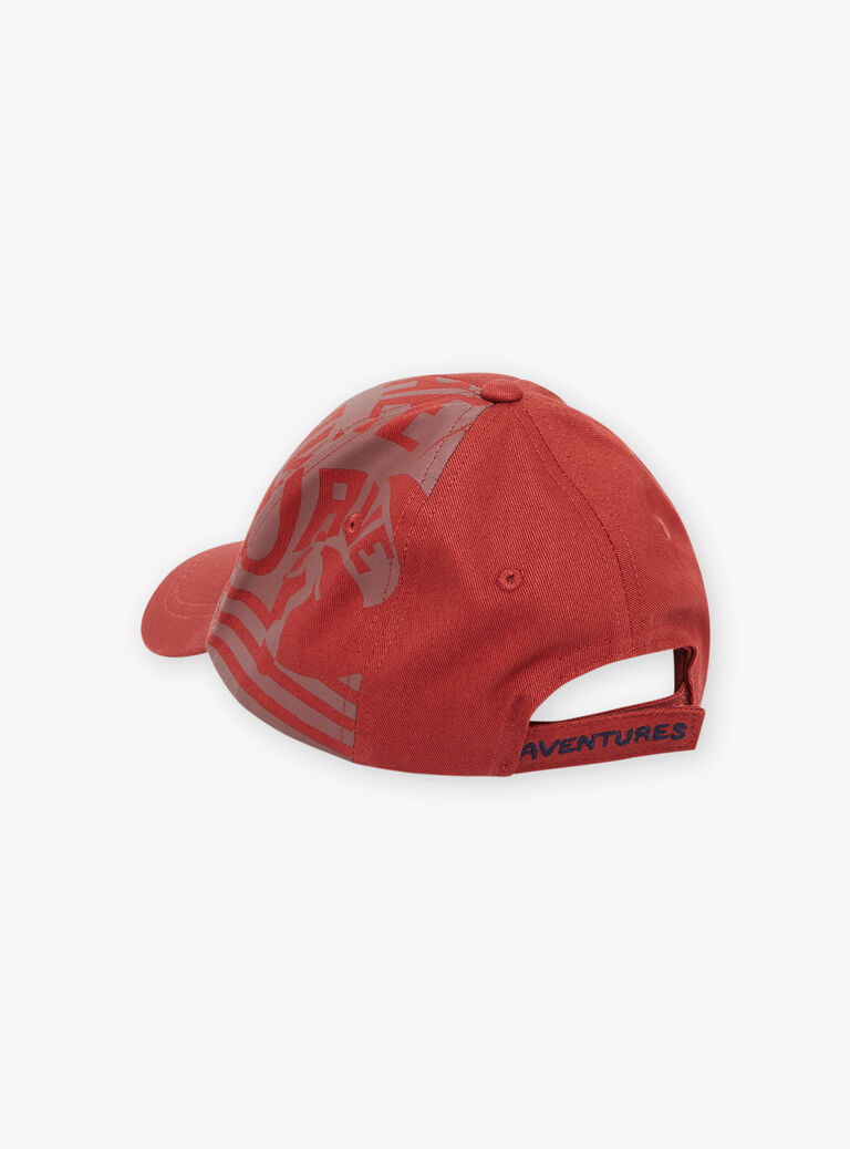 Casquette rouge foncé
