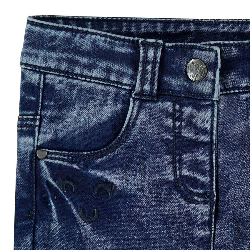 Jean effet used et crinkle avec coeurs printés - Bleu moyen