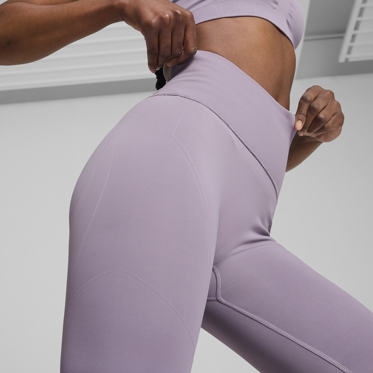 PUMA<br>Shorts de fitness sem costura Shapeluxe 6 polegadas