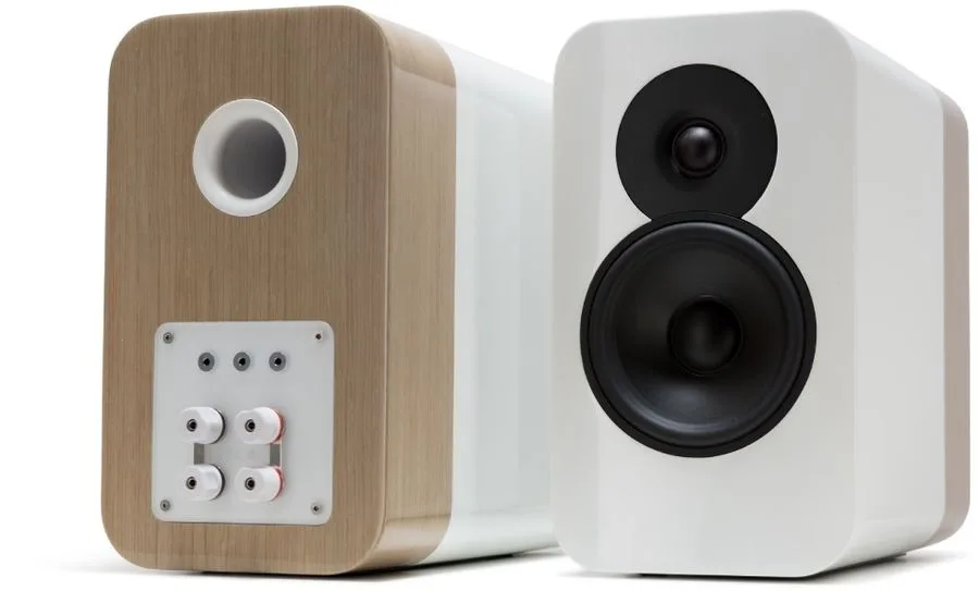Q Acoustics Concept 300 Blanc & Chêne (la paire) Enceintes bibliothèque