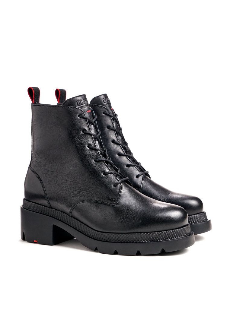 STIEFELETTE Schwarz