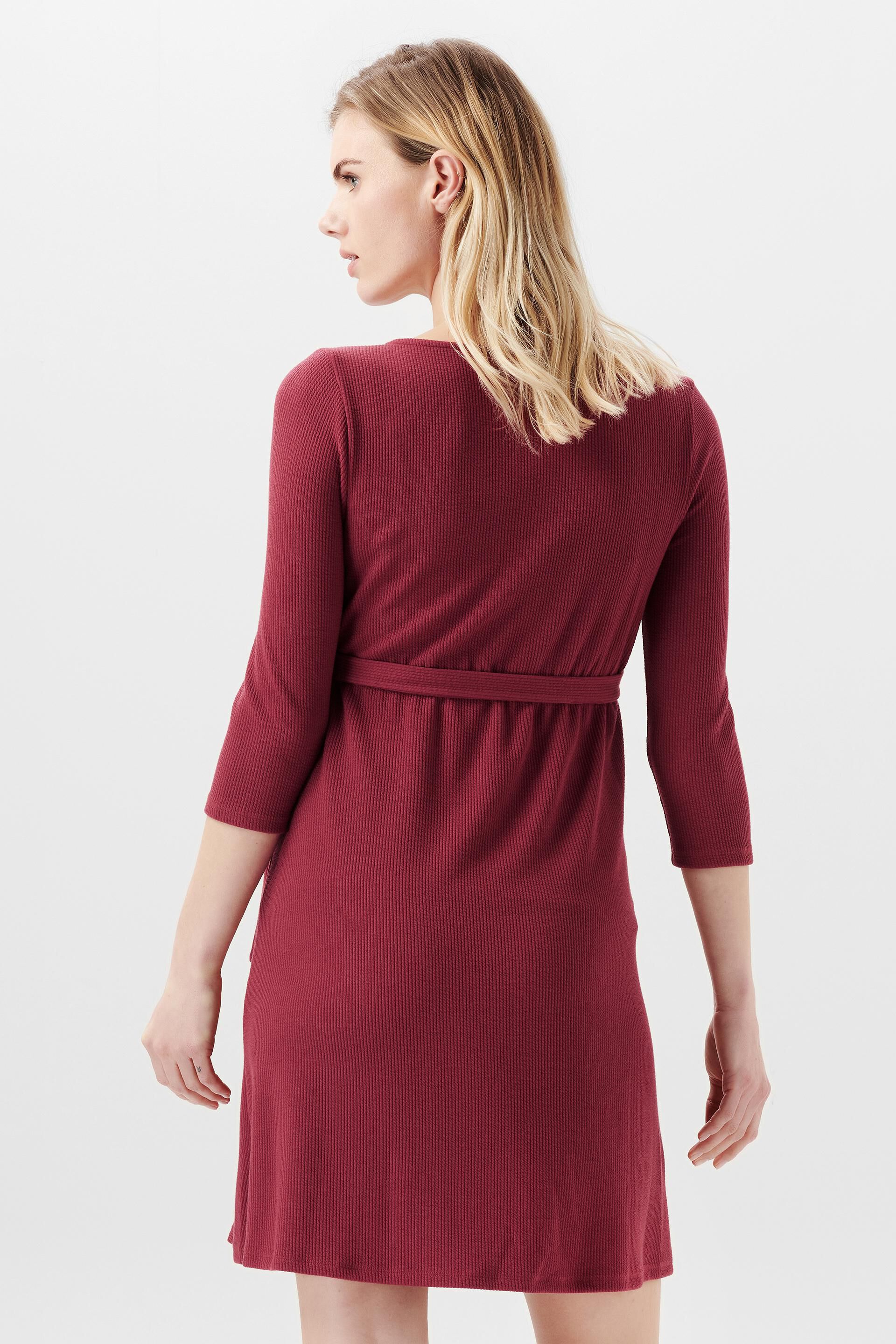 Robe longueur genoux en maille côtelée