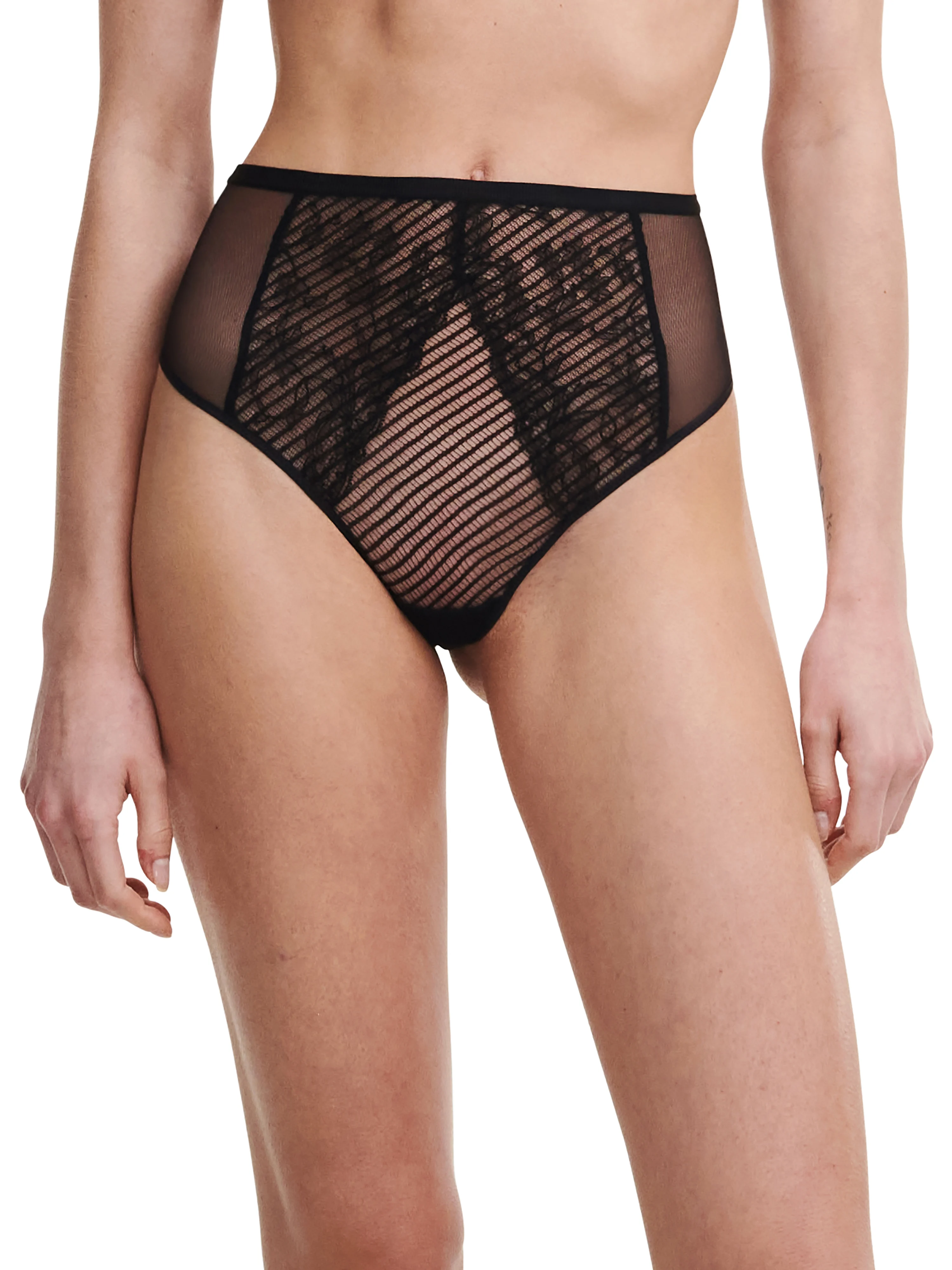 TXTURE - String taille haute avec dentelle de leavers | Noir