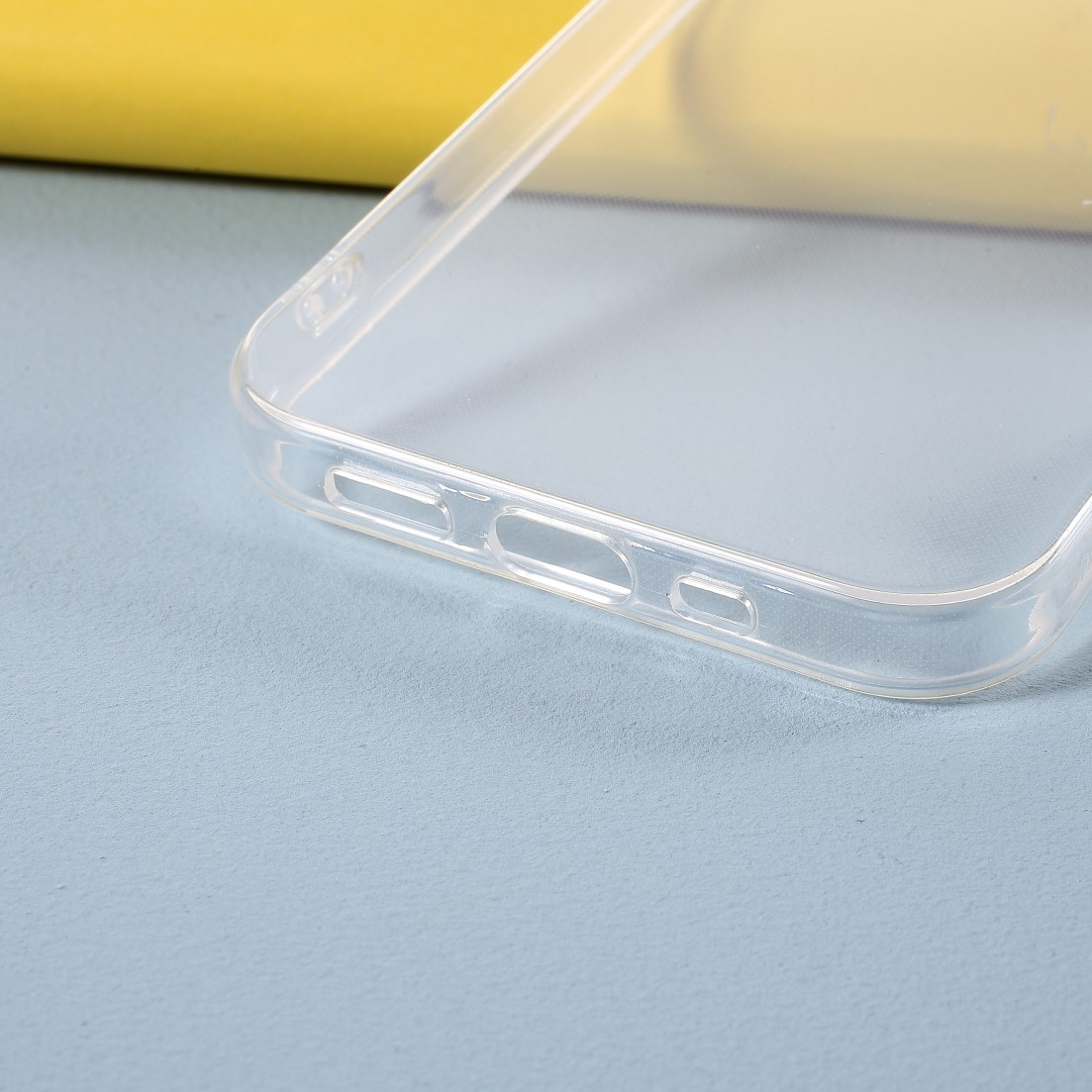 iPhone 12 Gummi Case Hülle Ultra Thin 0.8 mm - Transparent