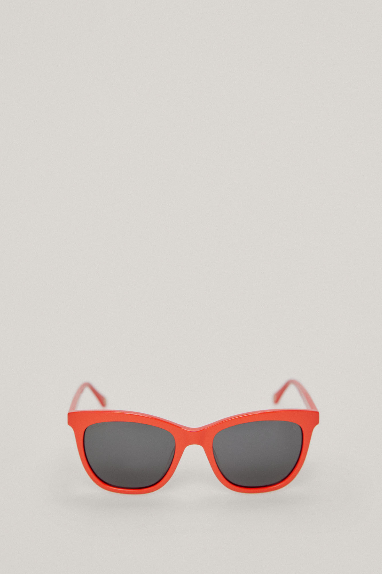 Óculos de Sol em Acetato Vermelho - Vermelho