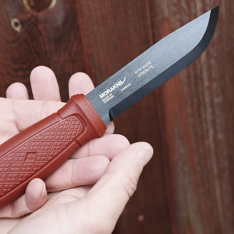 Mora garberg dala red zwart carbon survivalmes