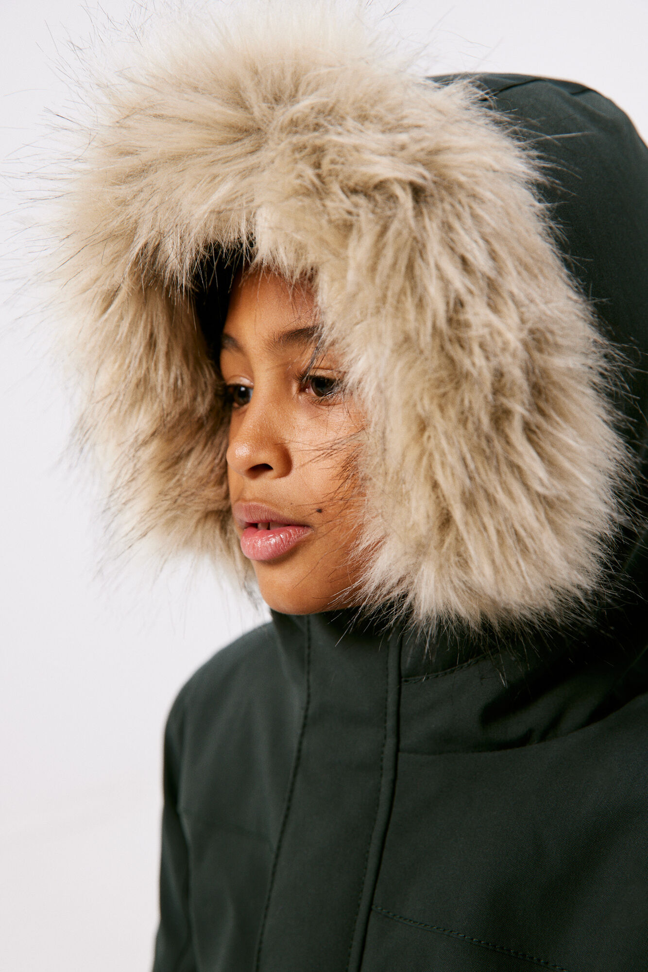 Parka com capuz de pele para meninos