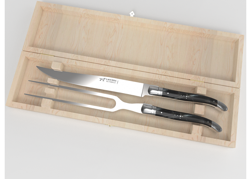 Service à viande Laguiole avec un manche en corne brune et mitres en acier inoxydable