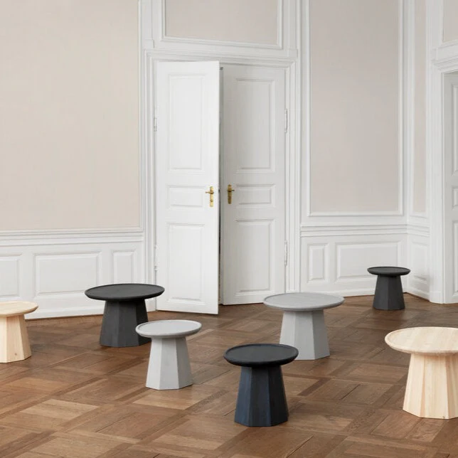 Normann Copenhagen  Pine Small bord - lysegrå