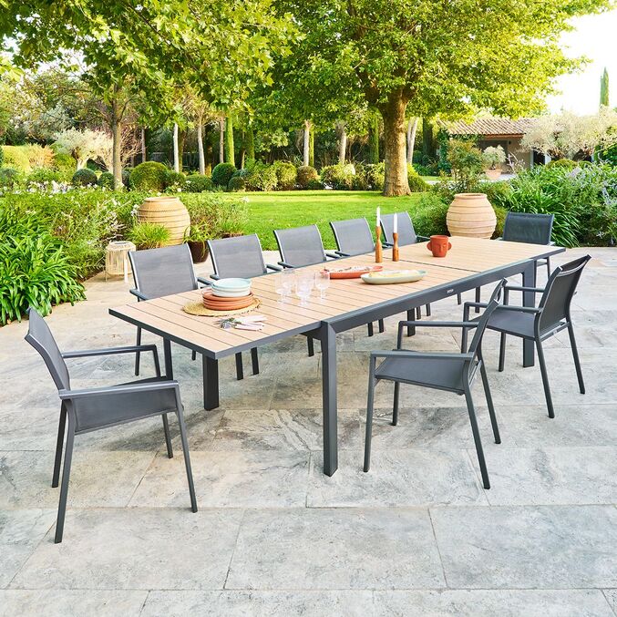 Ensemble table de jardin extensible EVASION  + 12 fauteuils ESSENTIA Miel & Graphite