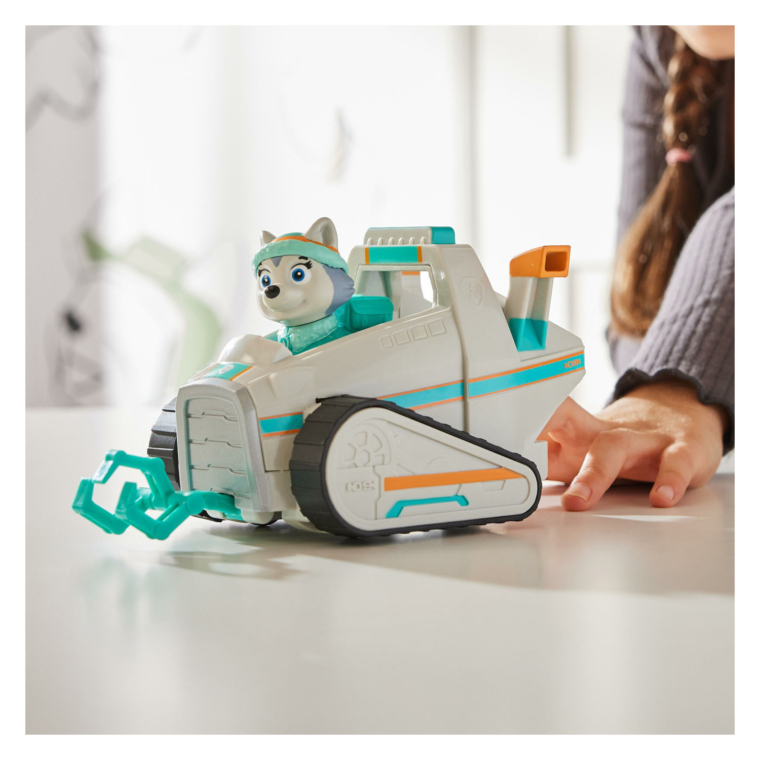 PAW Patrol Voertuig met Speelfiguur - Everest's Sneeuwschuiver