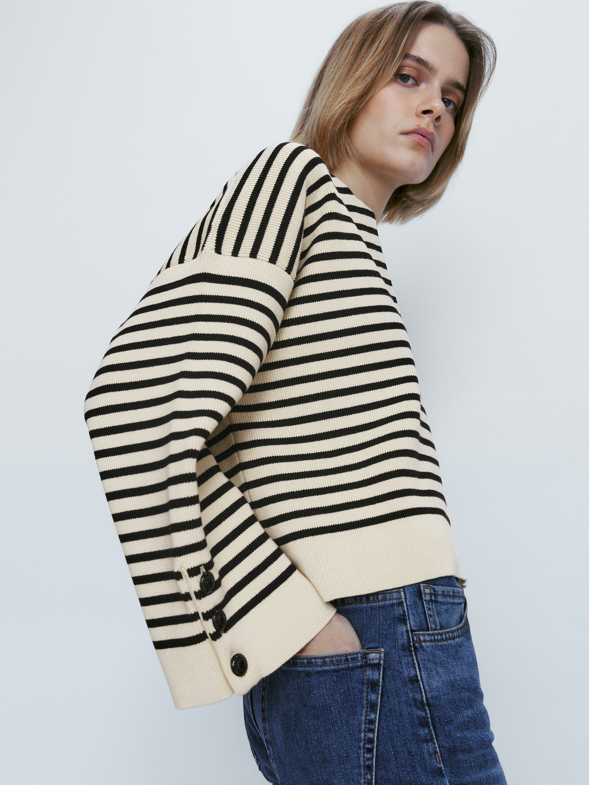 Botões detalhe raias jersey - NEGRO