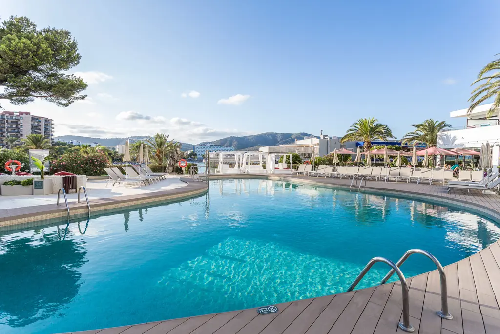 Fergus Style Tobago Logies en ontbijt - Hotel