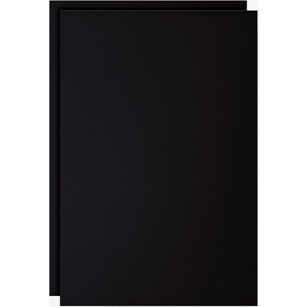 Ensemble de feuilles d'écriture noires