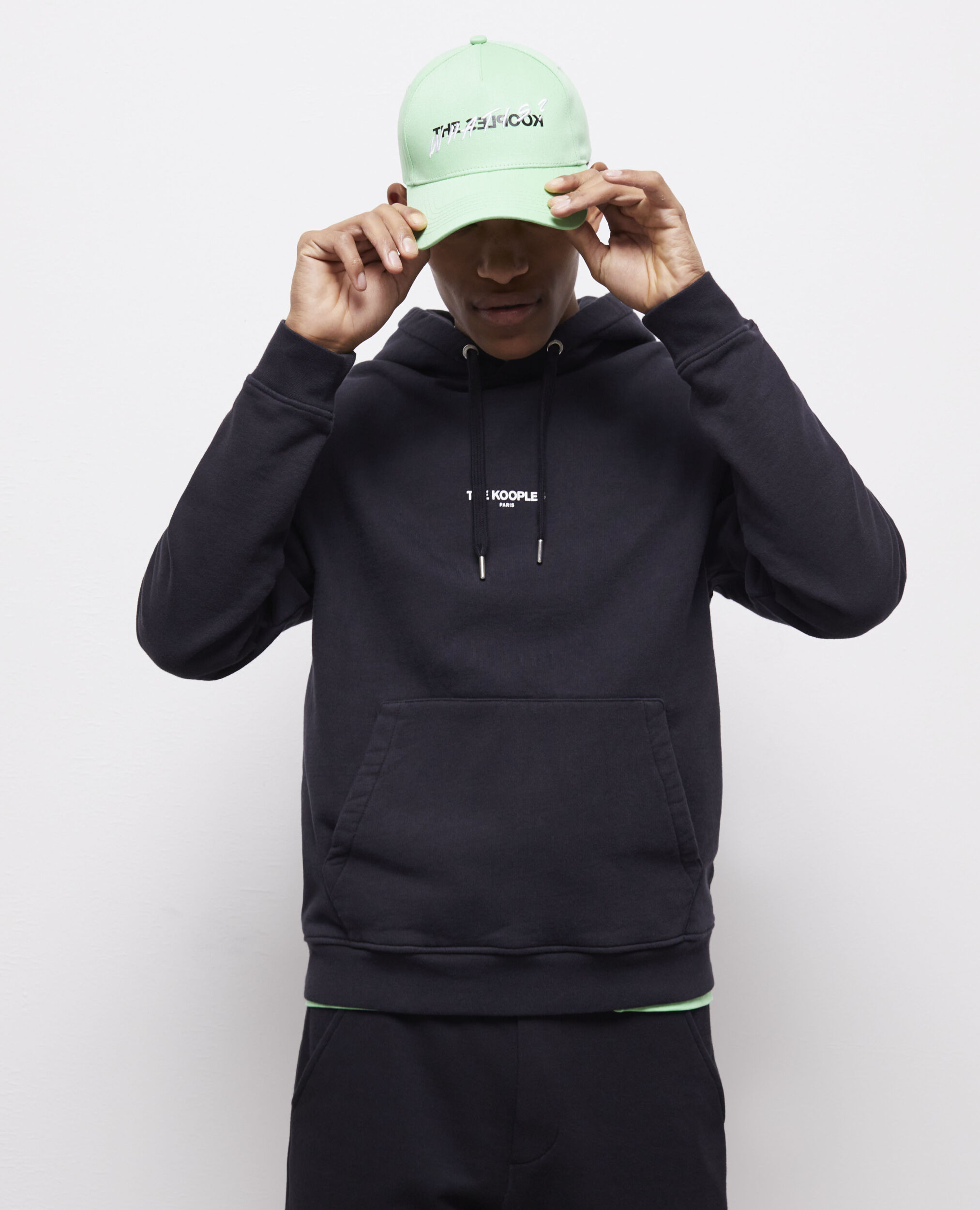 Sweat à capuche noir coton logo imprimé
