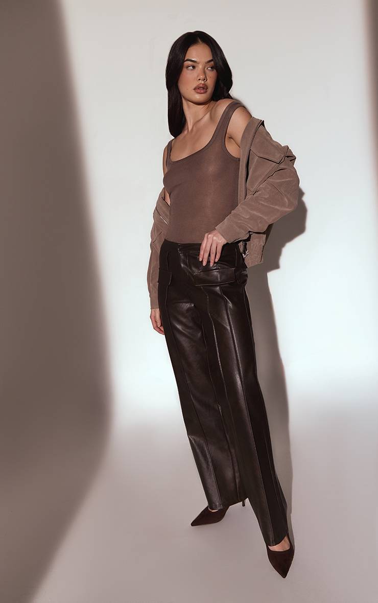 Dark Chocolate Pantalon Droit En Synthétiquecuir Avec Détails De Coutures