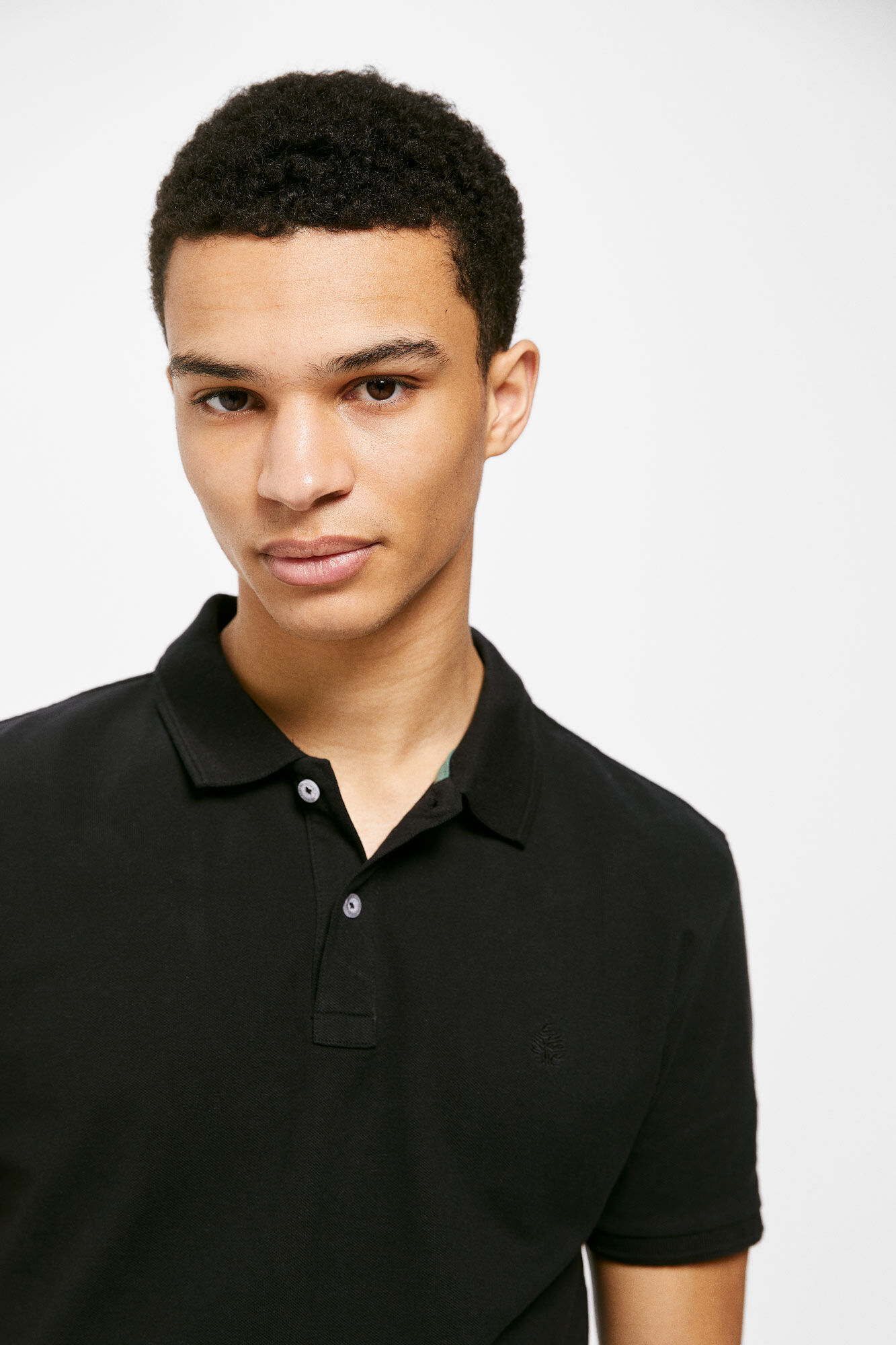 Polo básico piqué slim - preto