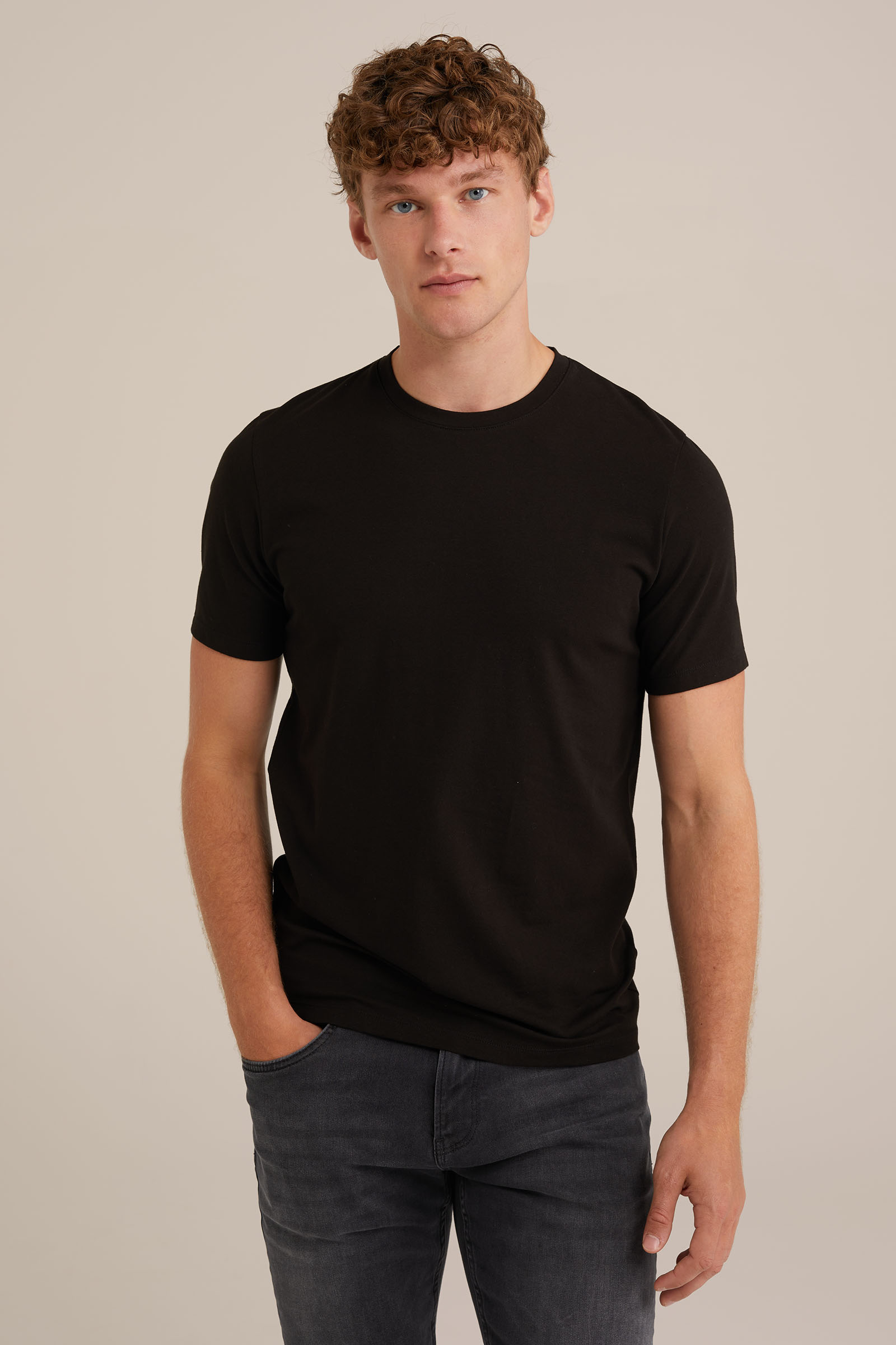 T-shirt WE Fashion Zwart