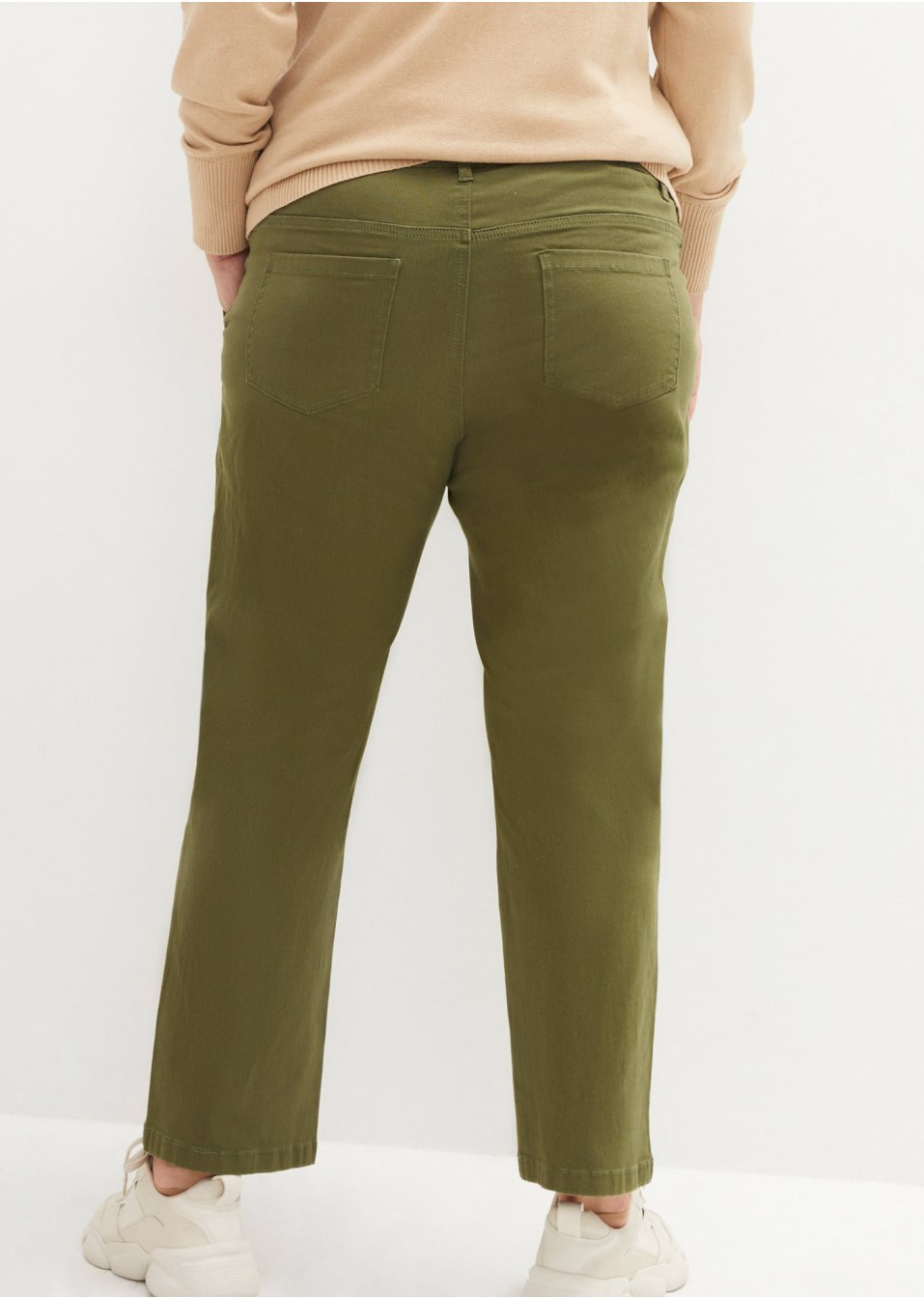 Pantalon en twill avec poches utility et taille confortable