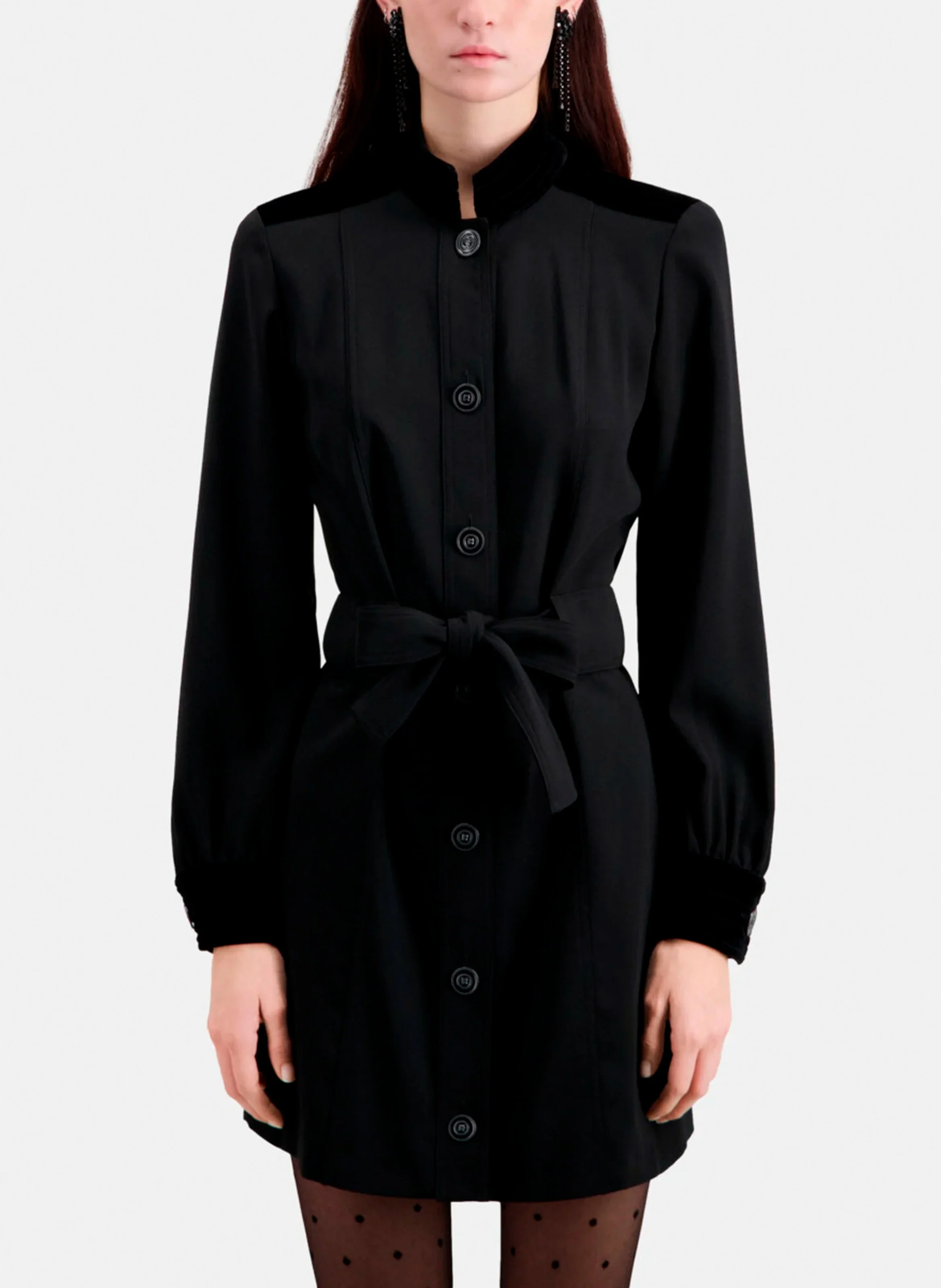 Robe courte col montant en crêpe| Noir