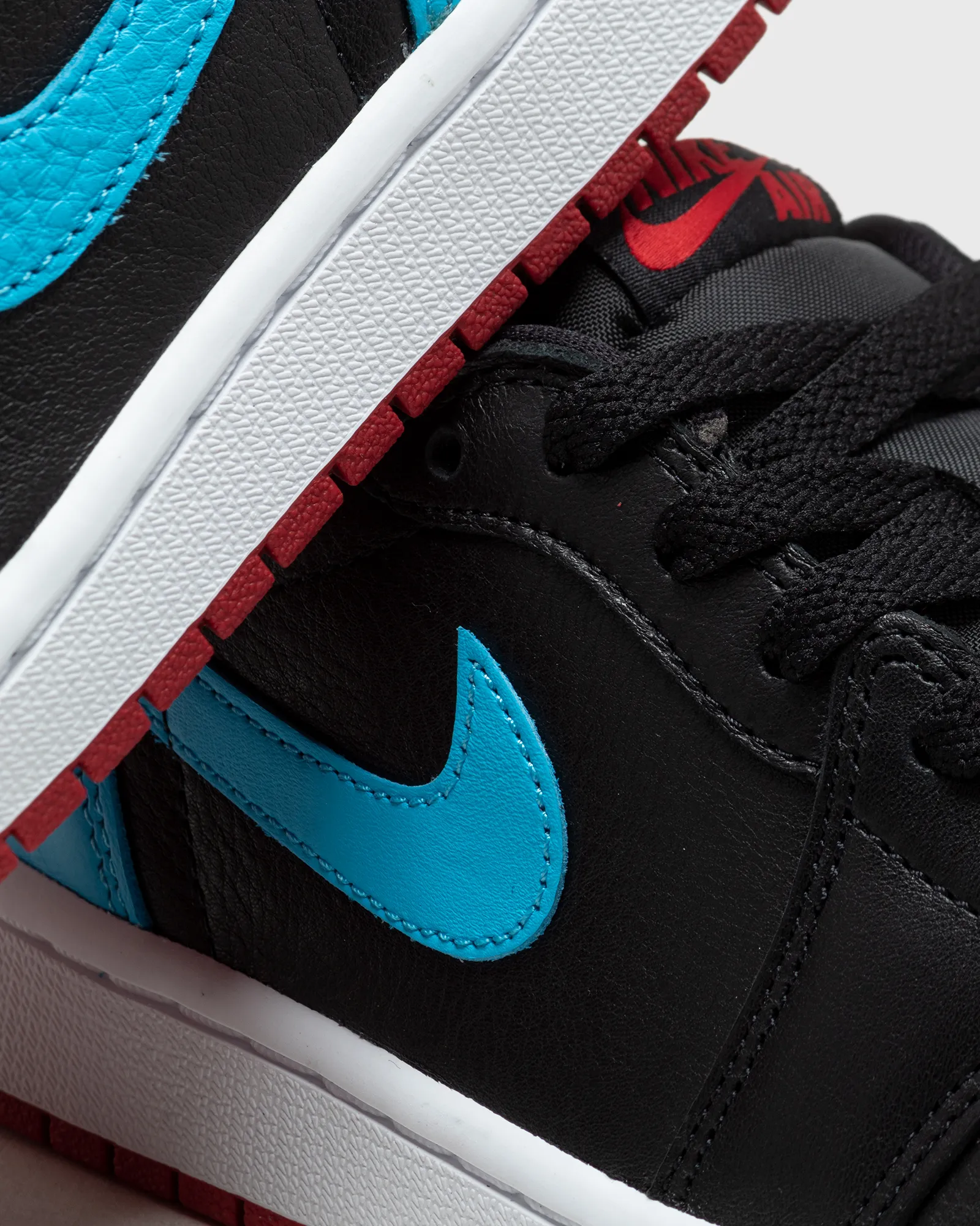 Jordan WMNS AIR JORDAN 1 RETRO LOW OG