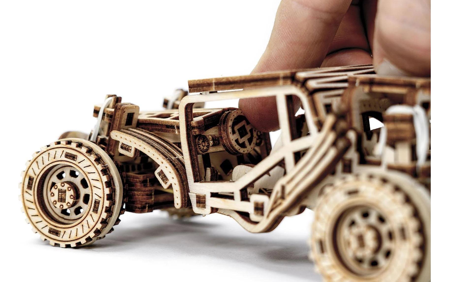 Tiny Adventures – Buggy HolzbausatzDynamisches Modellauto für mehr Abenteuer
