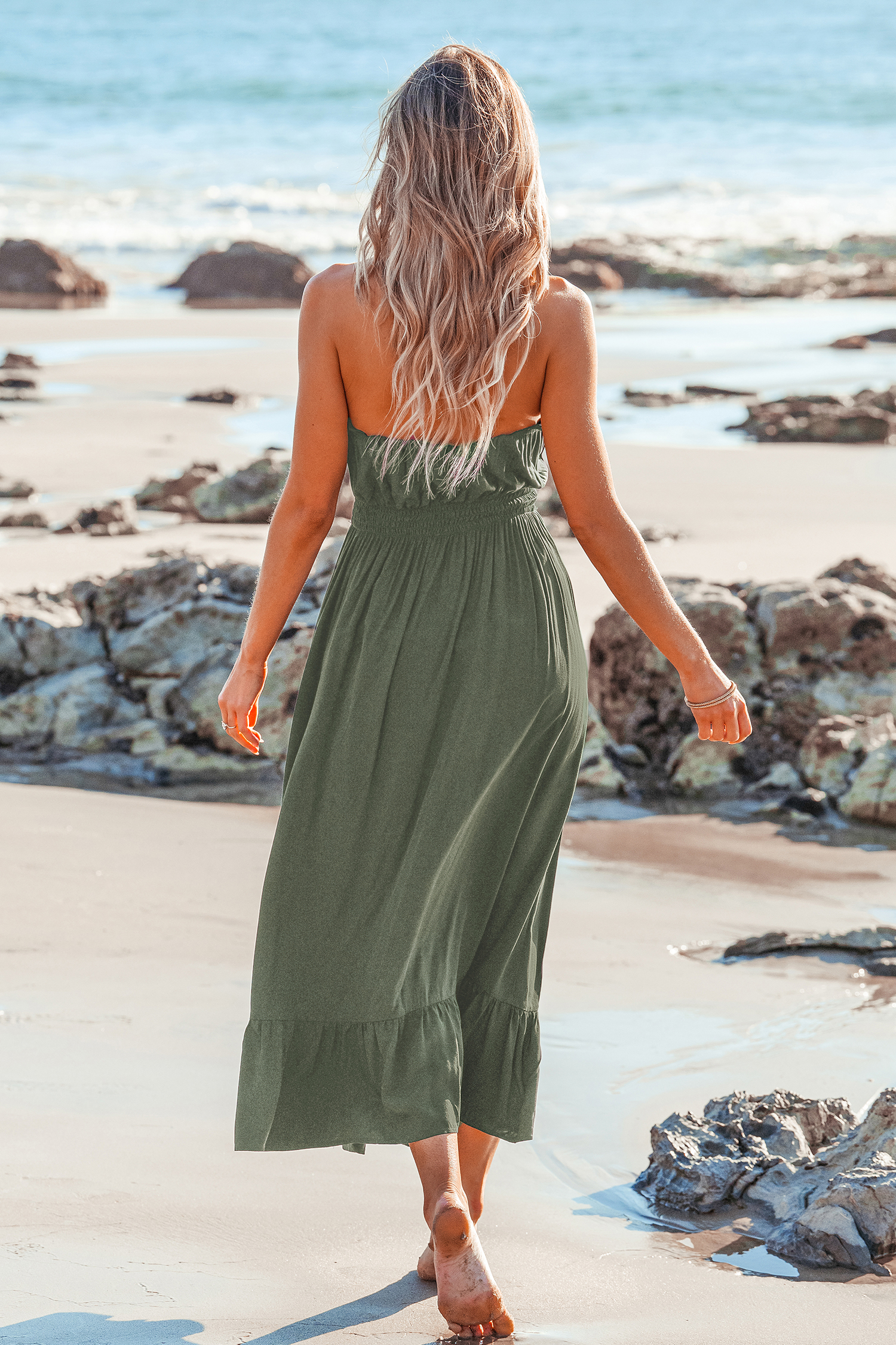Robe maxi avec taille à smocks et boutons sur le devant verte