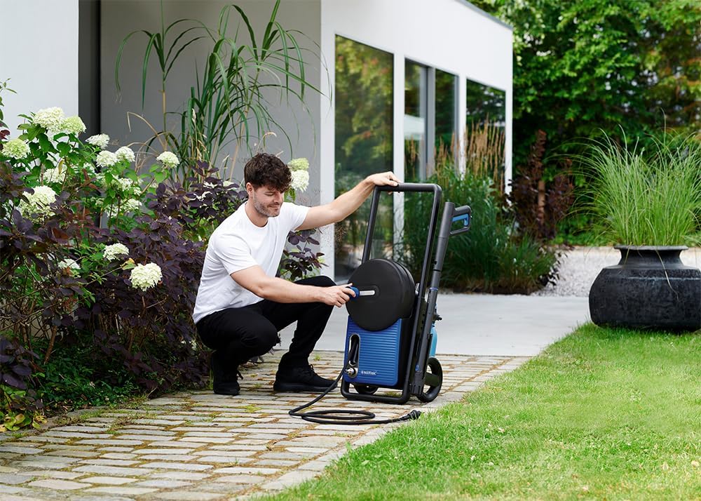 Nilfisk Hochdruckreiniger Excellent 180 Bar mit Smart Assitant - Pressure Washer Für Terrassen, Werkstätten und Autos (2800 W)