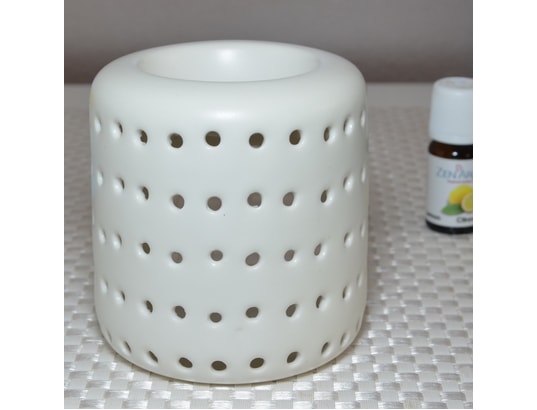 ZEN AROME - Diffuseur d'huiles essentielles Brûle parfum en céramique coliseo blanc