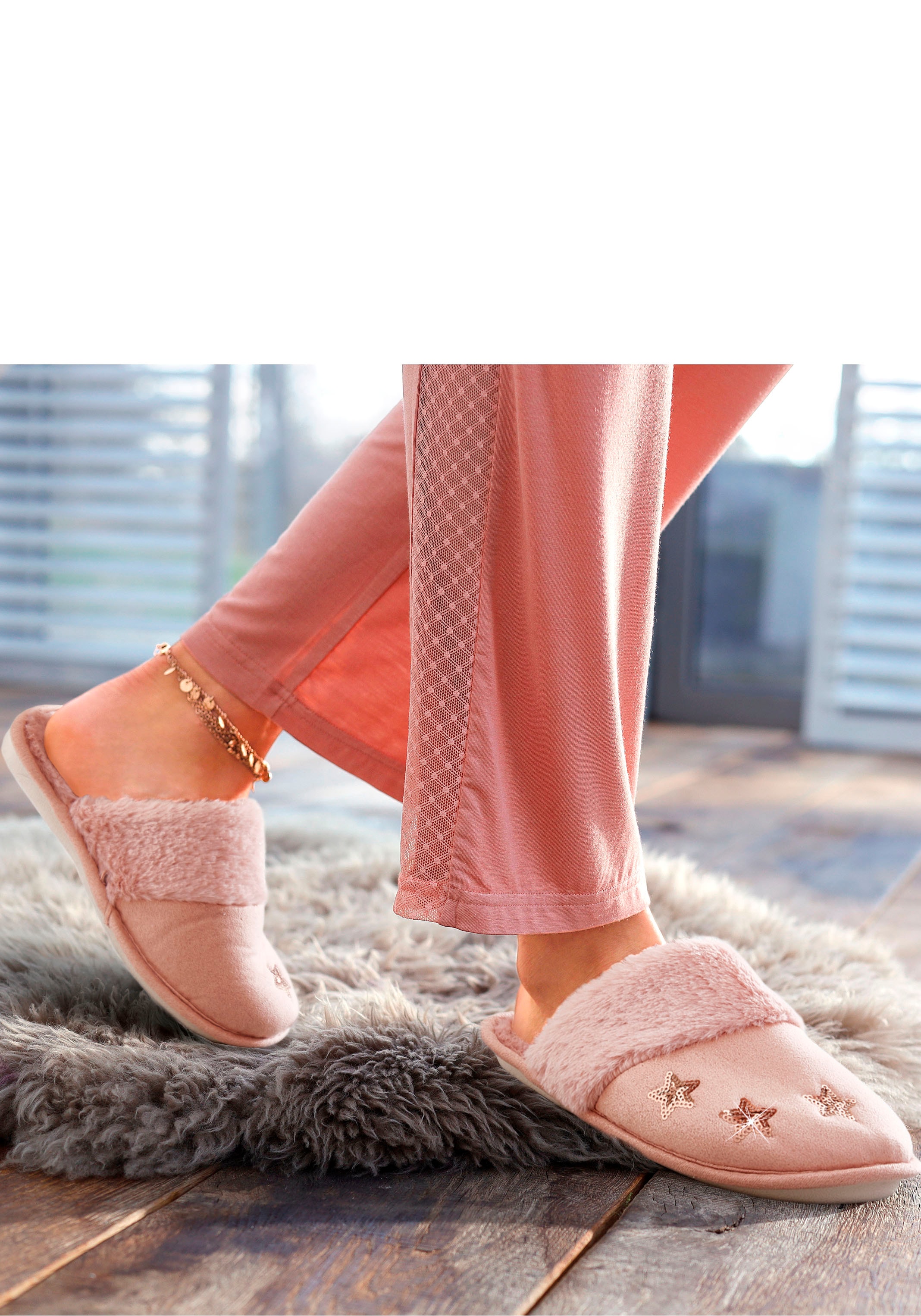 LASCANA Fusskette mit Anhänger »Boho Layer Look« Mehrreihige Fusskette, Fussketten Set, Fusskettchen mit Anhänger