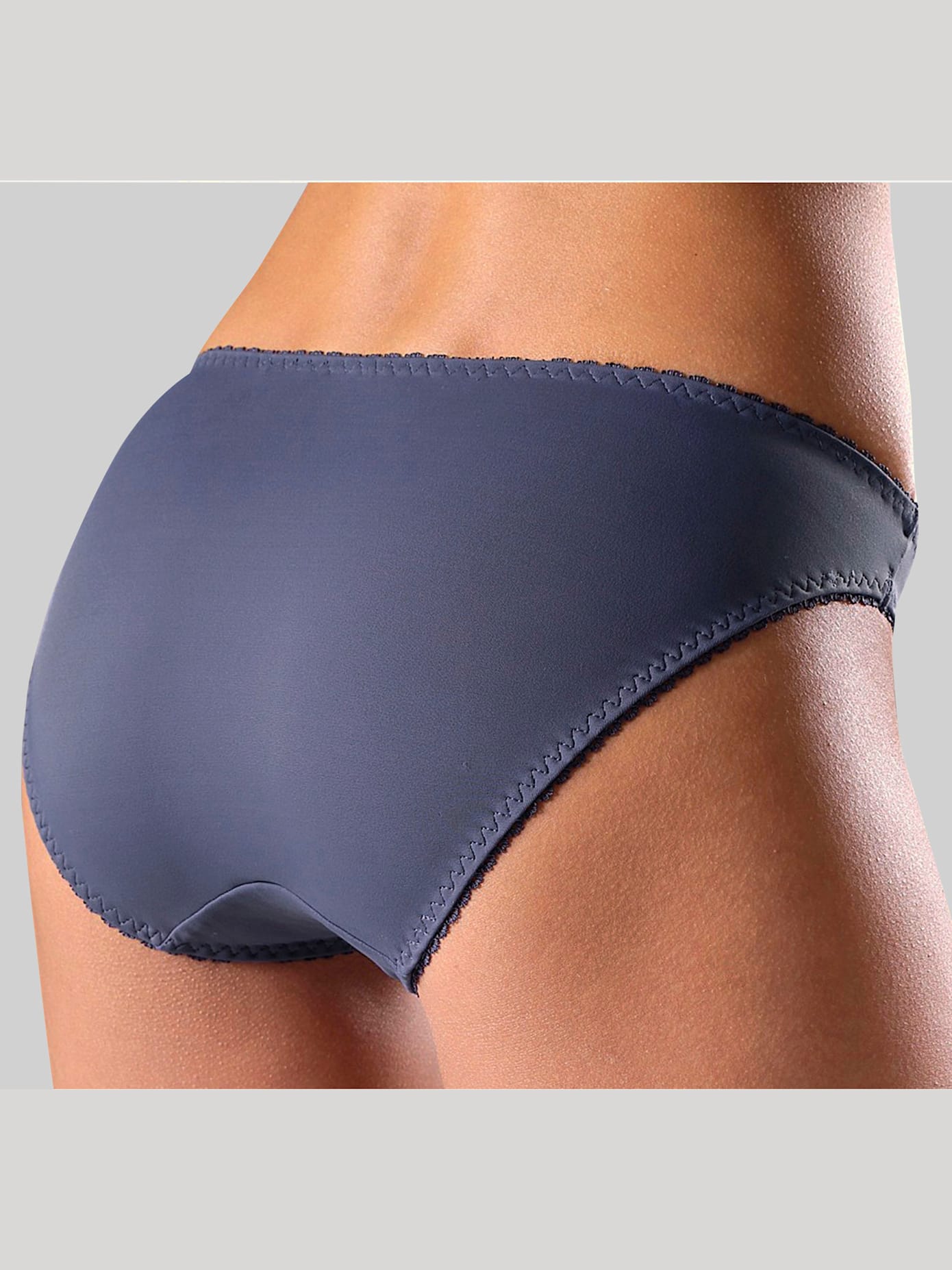 Slip confortable, petit empiècement en dentelle à la ceinture