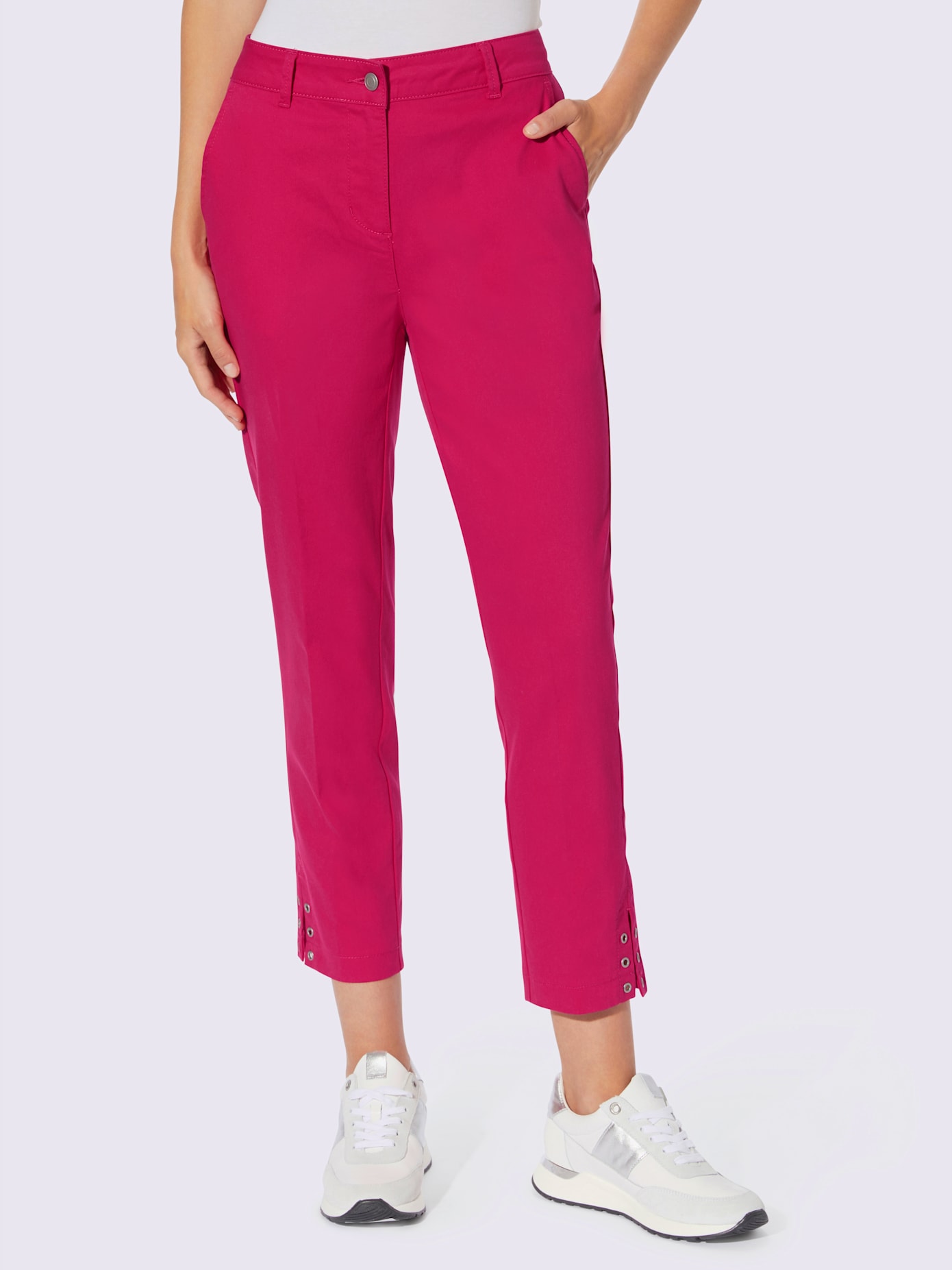 Pantalon œillets au bas des jambes