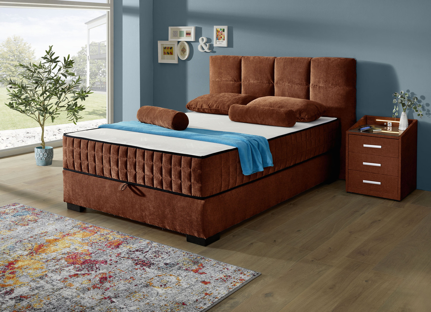 Boxspringbett mit Wendematratze und Bettkasten