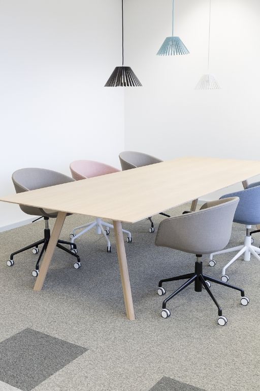 Hay About a Chair AAC53 bureaustoel, onderstel gepolijst aluminium, Divina 756