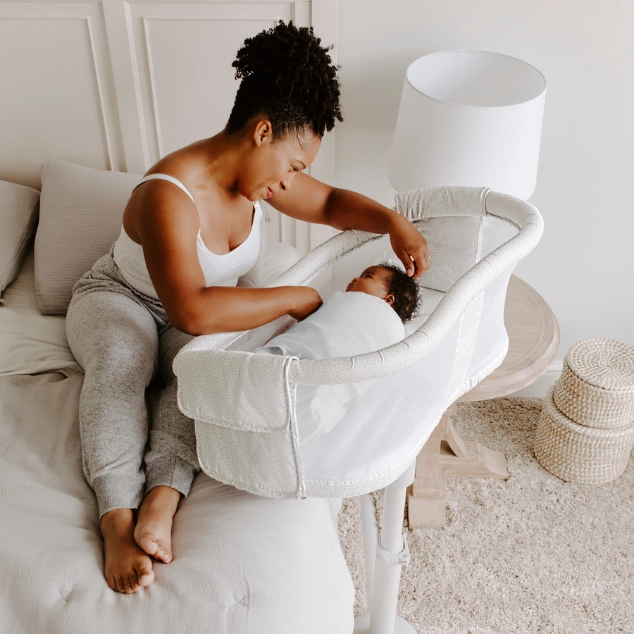 HALO® BassiNest® 360° Schwenkbares Beistellbett Premiere Series Pebble