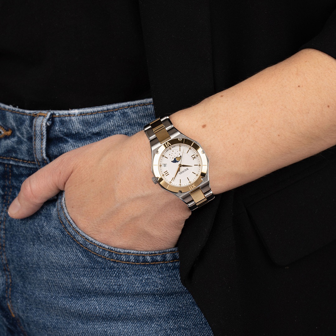 Balmain Be Balmain Moonphase Diamonds 33mm
