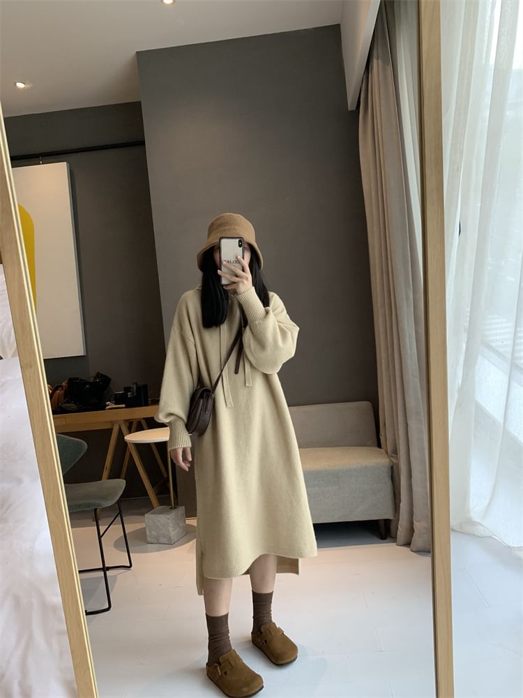 aistera - Lange mouwen effen gebreide midi hoodiejurk