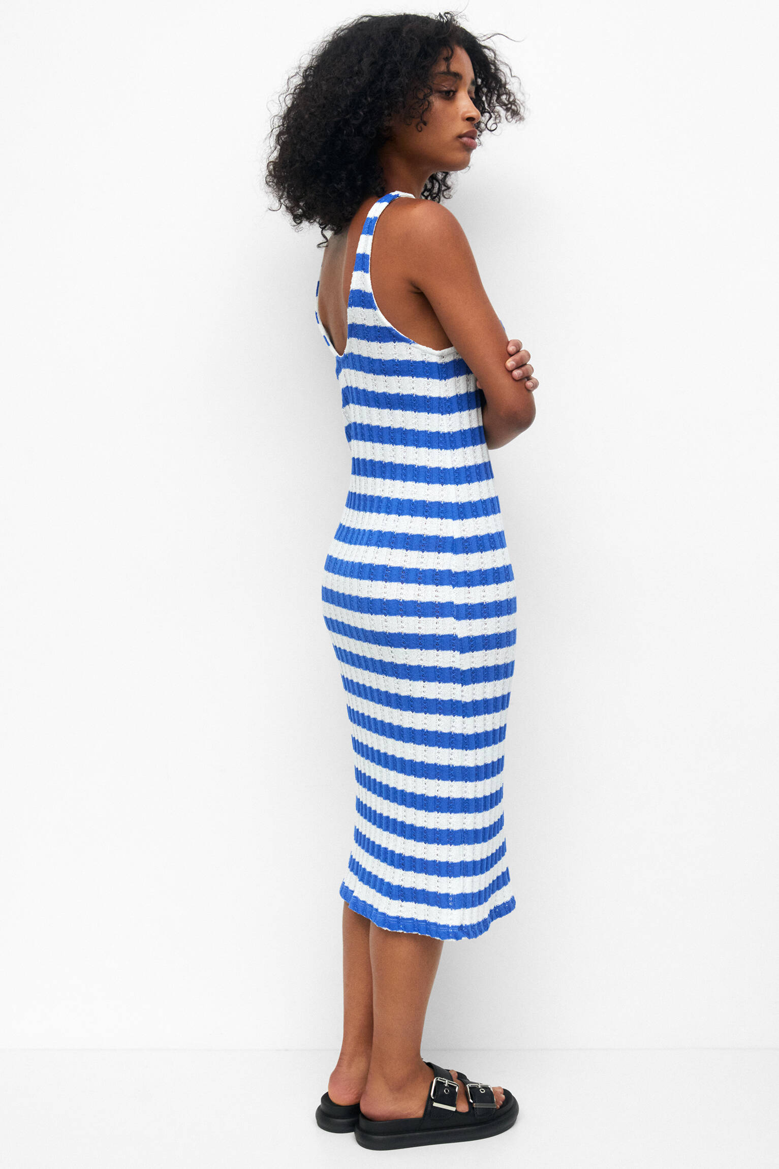 VESTIDO MIDI LISTRADO - AREIA/AZUL