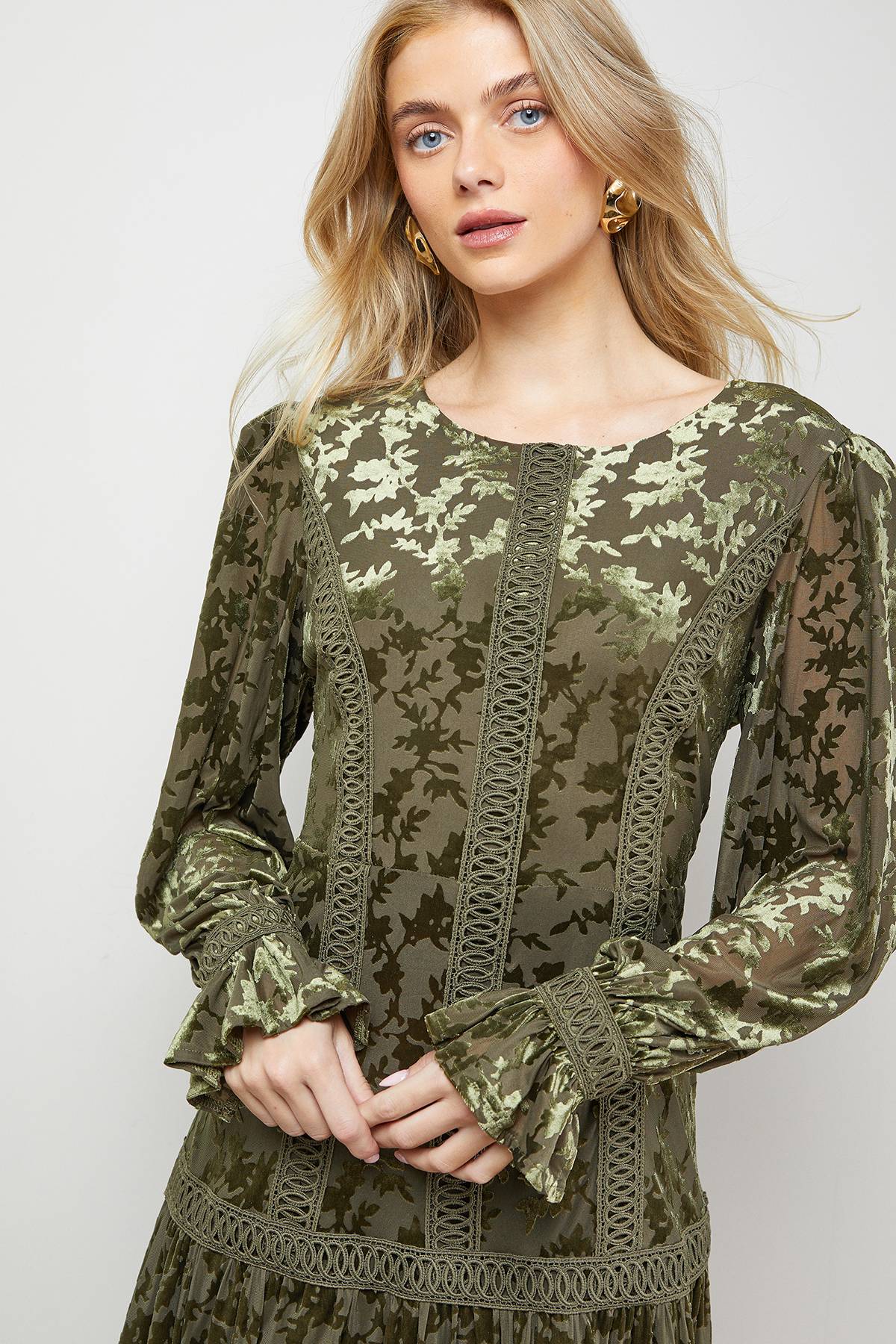 Oasis Robe Maxi Bohème à Panneaux et Finitions