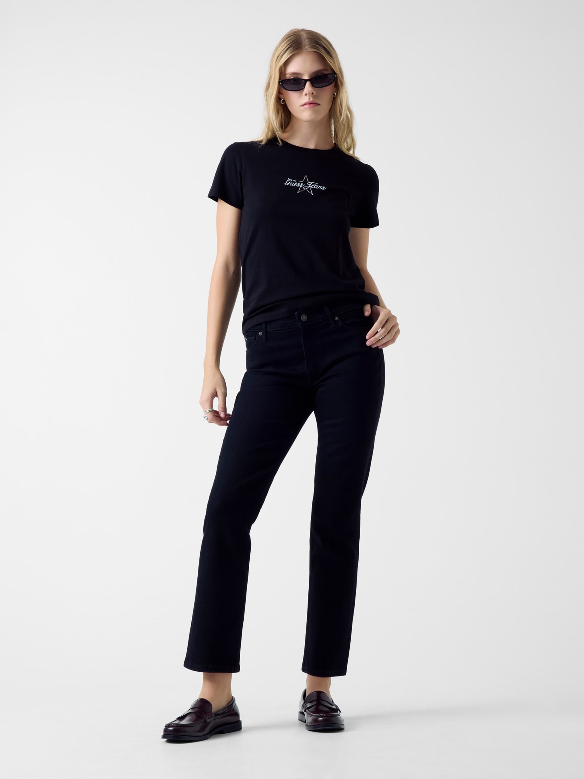Calça jeans reta de cintura média G08