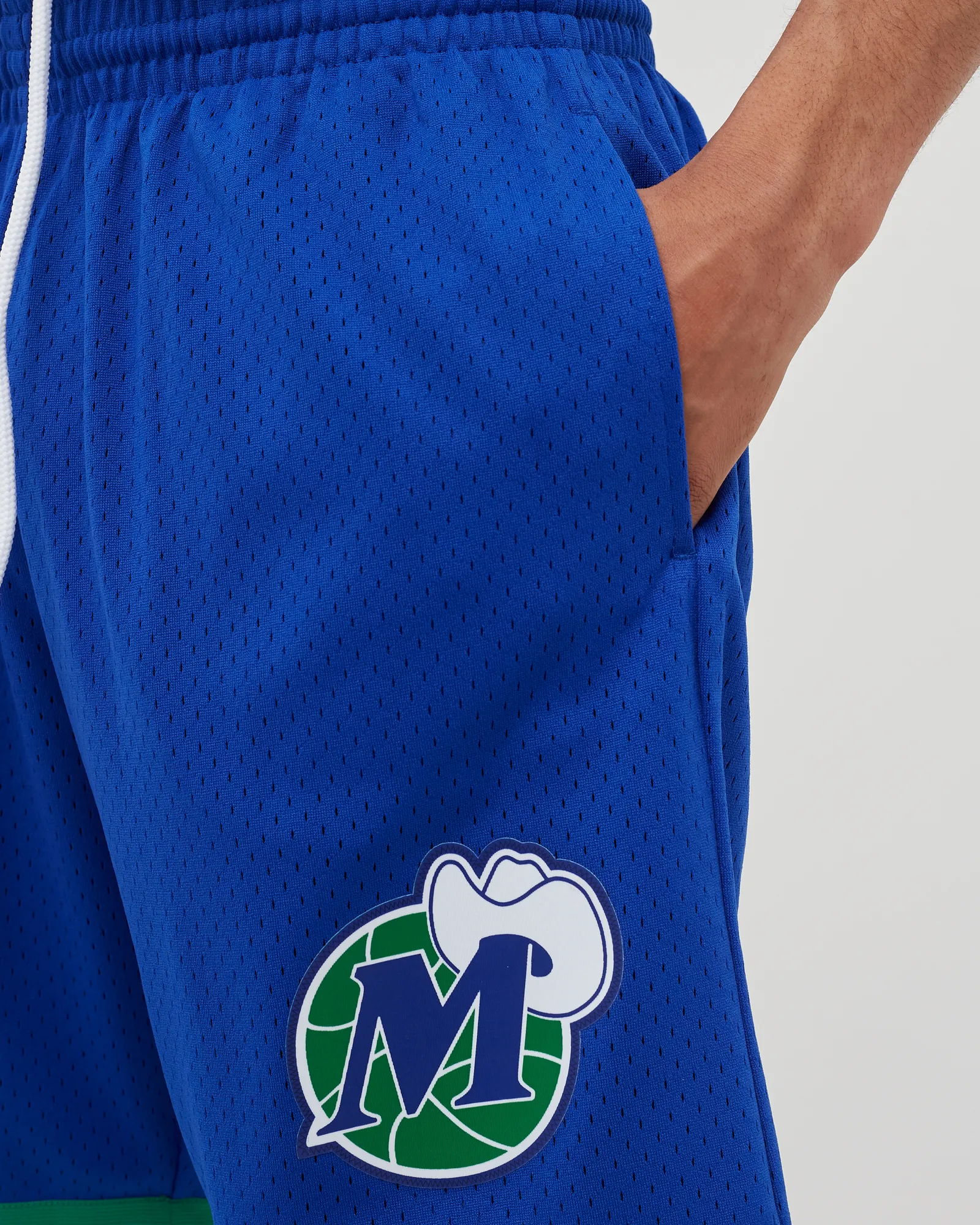 Mitchell & Ness NBA Swingman Shorts Dallas Mavericks Road 1998-99