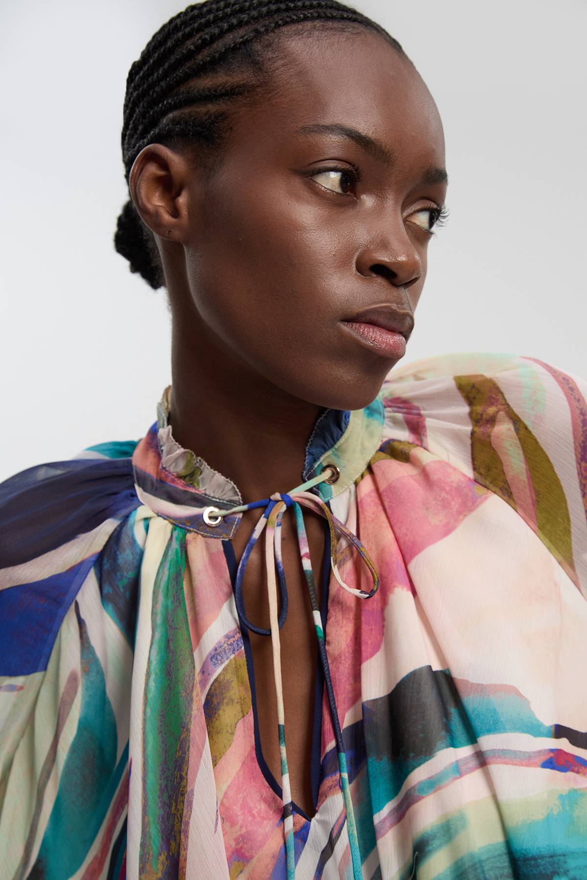 KarenMillen Blouse Cape En Mousseline De Soie Froissée À Imprimé Marbré